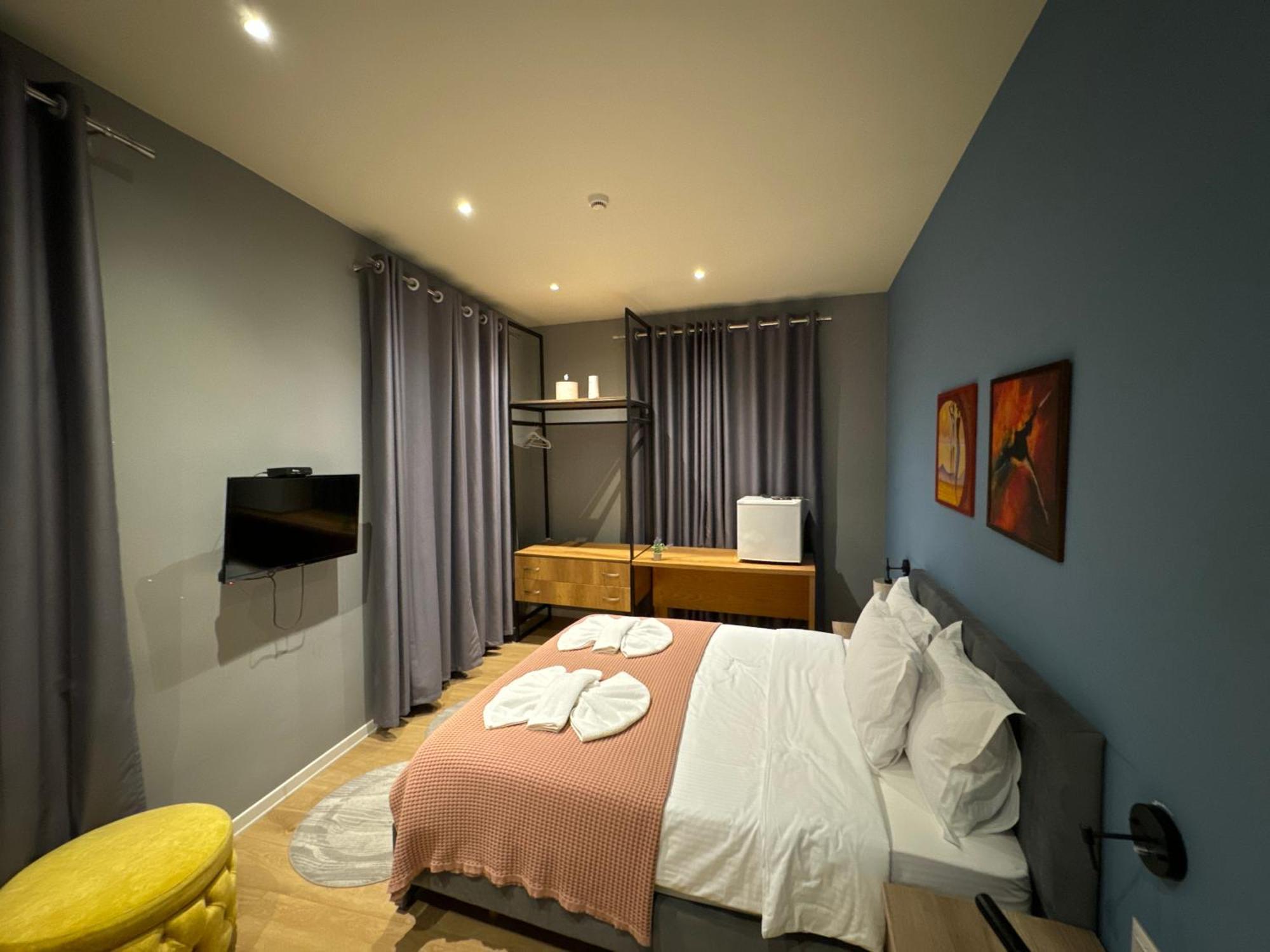Hotel Tirona تيرانا المظهر الخارجي الصورة