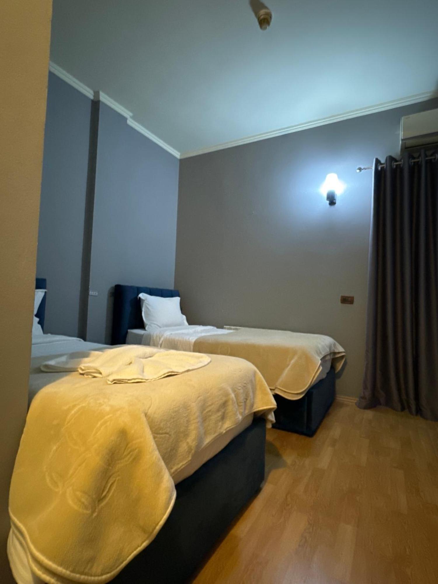 Hotel Tirona تيرانا المظهر الخارجي الصورة
