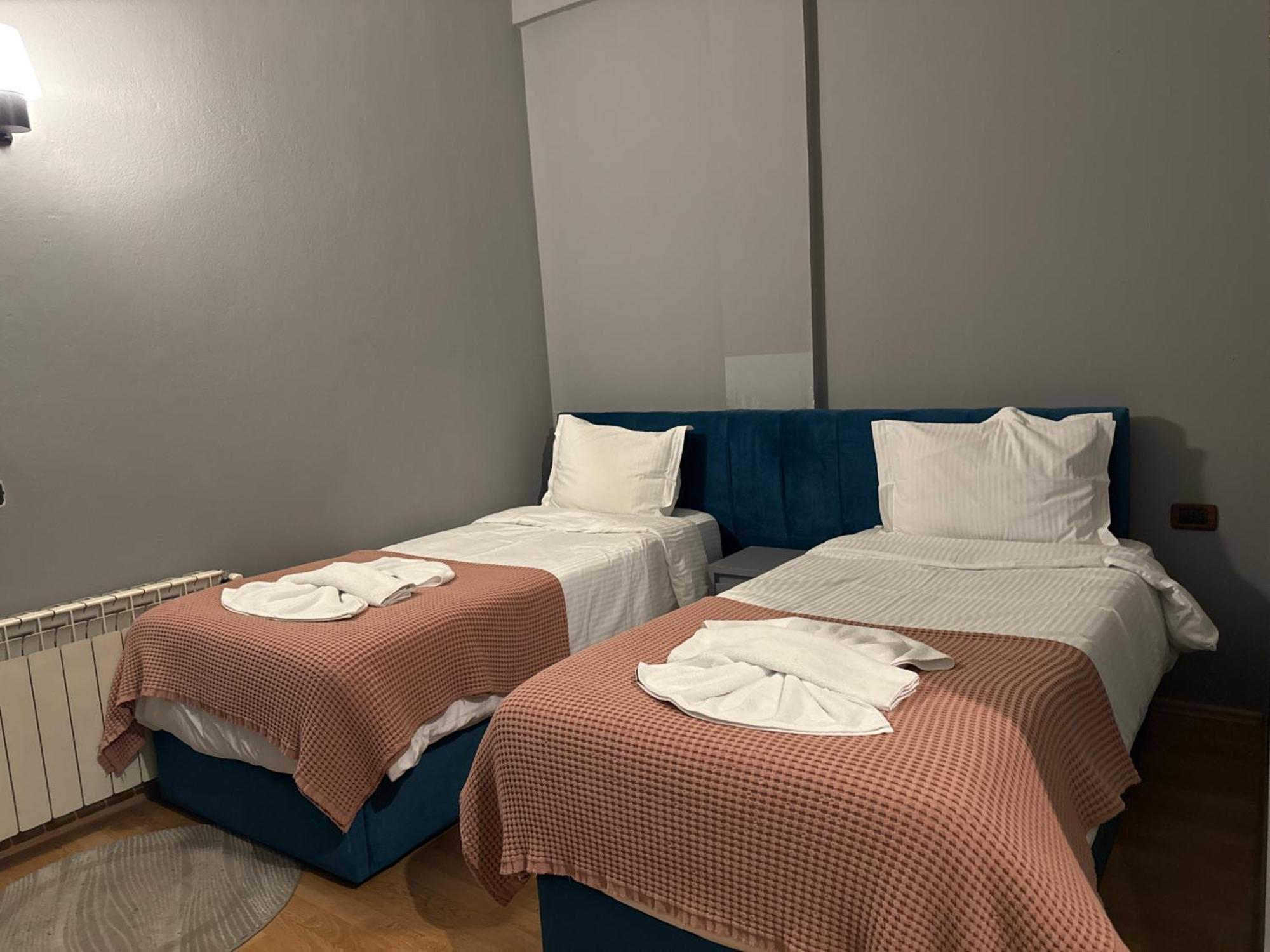 Hotel Tirona تيرانا المظهر الخارجي الصورة
