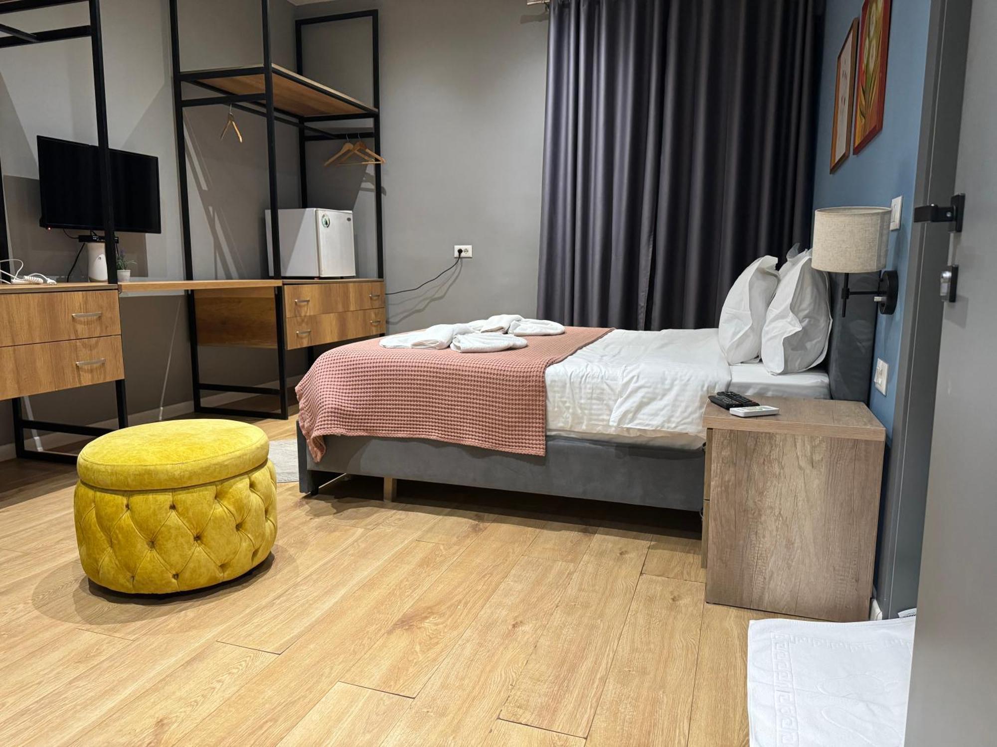 Hotel Tirona تيرانا المظهر الخارجي الصورة