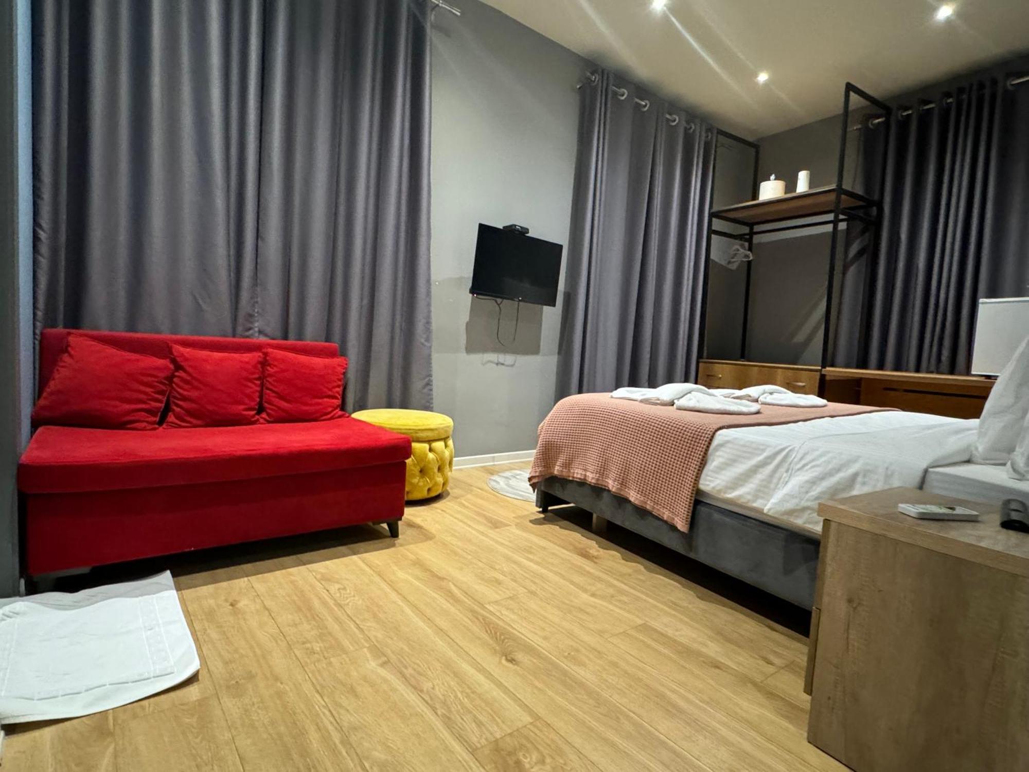 Hotel Tirona تيرانا المظهر الخارجي الصورة